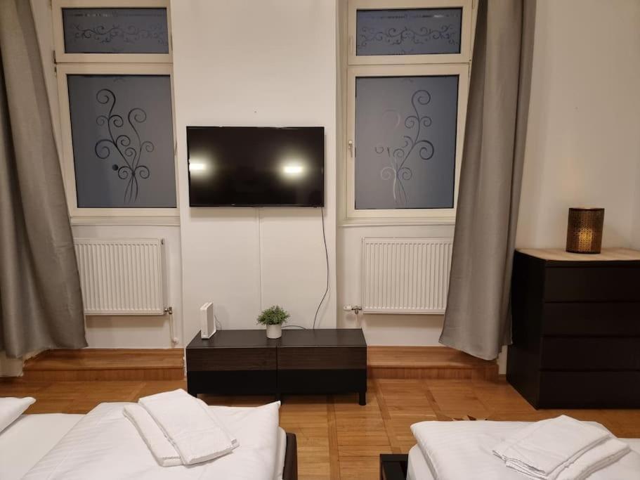 Sissi Royal - Inner 4 Bedroom Appartamento Vienna